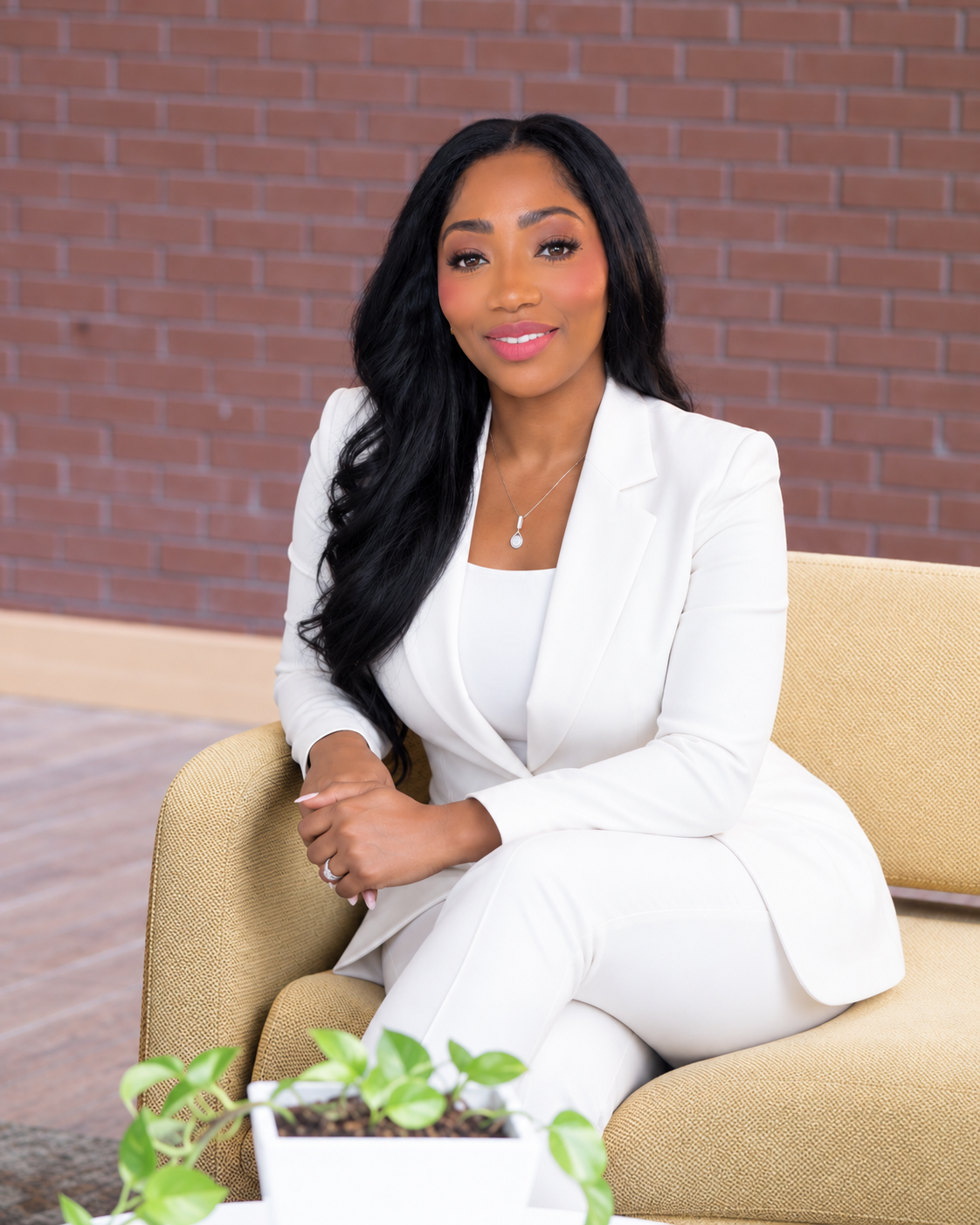 Roshanna Campbell, founder of Bloom Where You Break